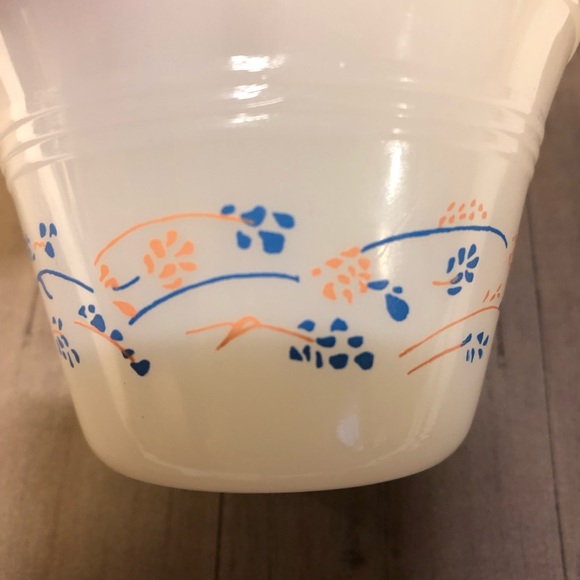 Vintage Dynaware MilkGlass Ramekin Single Serve Casserole Dish Bowl - Picture 4 of 8